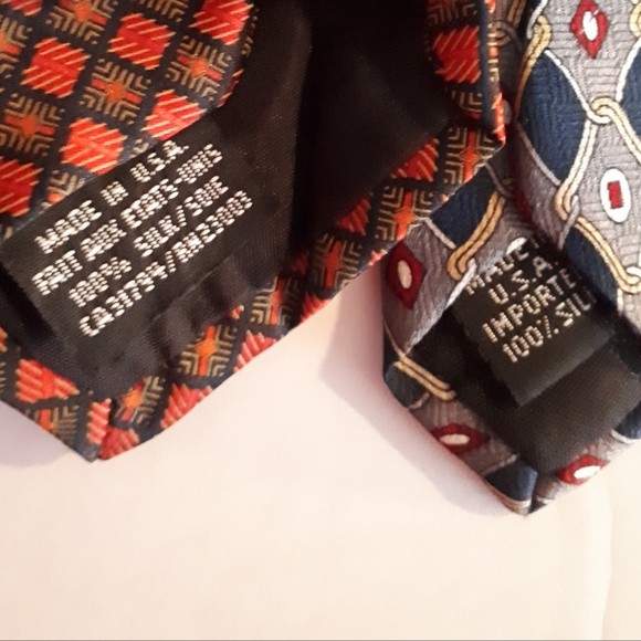 Two Geoffrey Beene 100% Silk Ties Great Shape - Picture 6 of 6